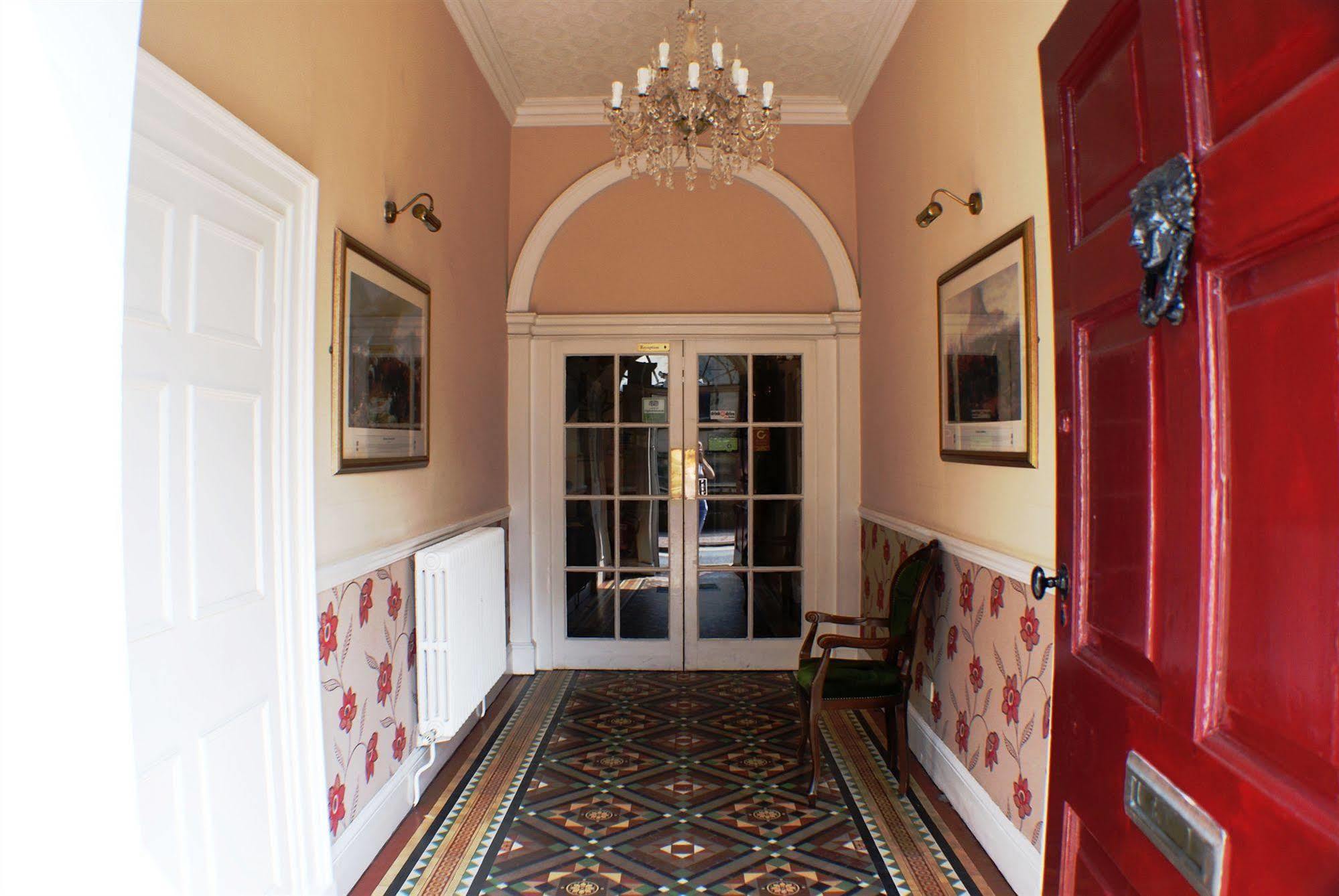 The Bank House Hotel Uttoxeter Eksteriør billede